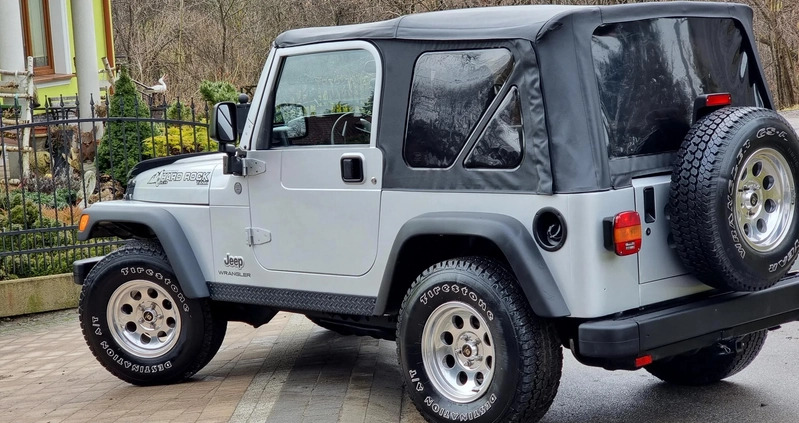 Jeep Wrangler cena 72600 przebieg: 223000, rok produkcji 2004 z Dynów małe 742